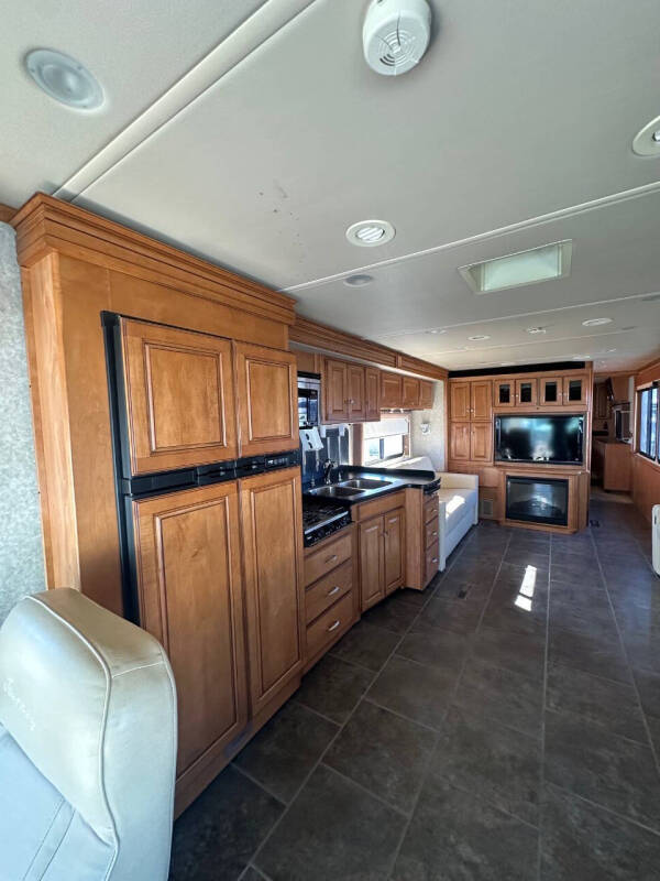 2010 Winnebago JOURNEY 40L