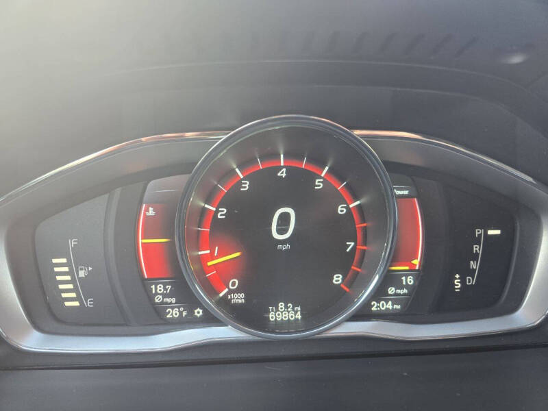 2016 Volvo V60 Cross Country T5