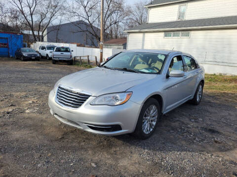 2012 Chrysler 200 for sale at MMM786 Inc in Plains PA