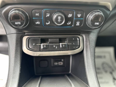 2020 GMC Acadia Denali