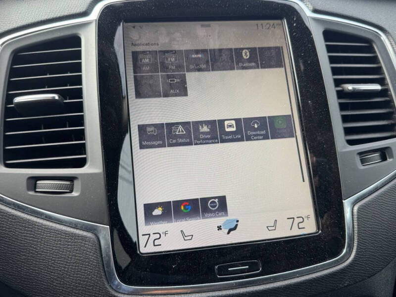 2016 Volvo XC90 T6 Momentum