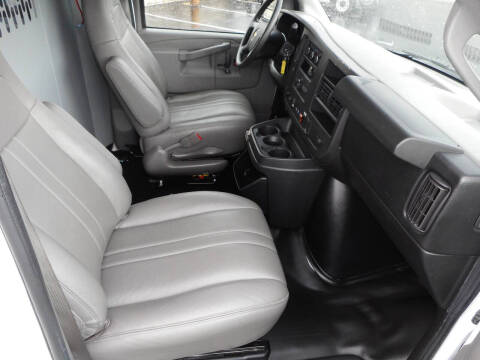 2016 Chevrolet Express 2500