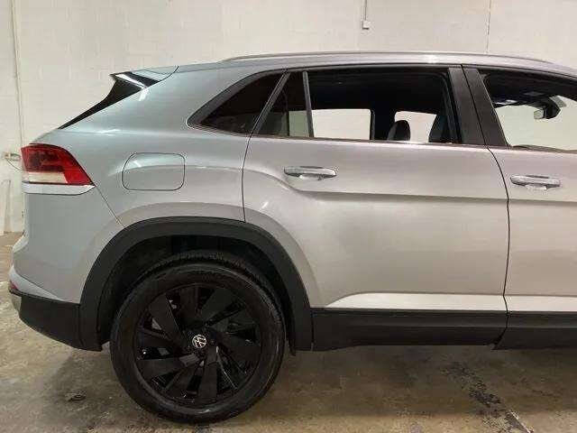 2025 Volkswagen Atlas Cross Sport SE 4Motion