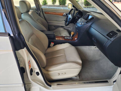 2003 Infiniti M45