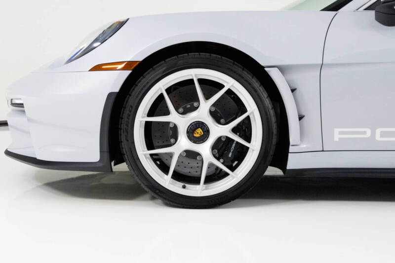 2024 Porsche 911 S/T