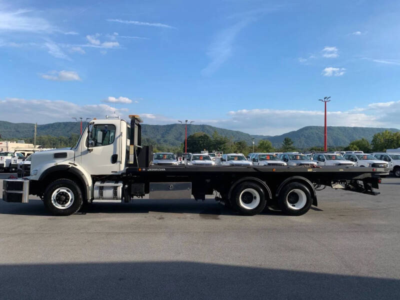 2011 Freightliner M2 112V
