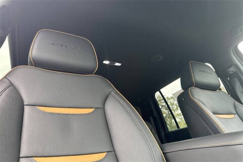 2023 GMC Yukon XL AT4