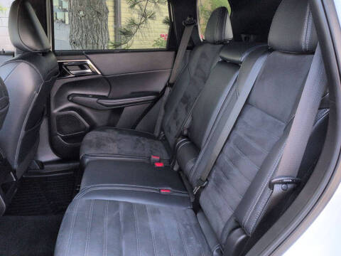 2023 Mitsubishi Outlander