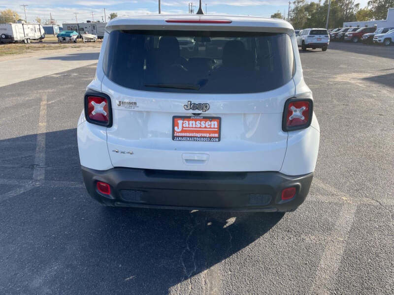 2023 Jeep Renegade Latitude