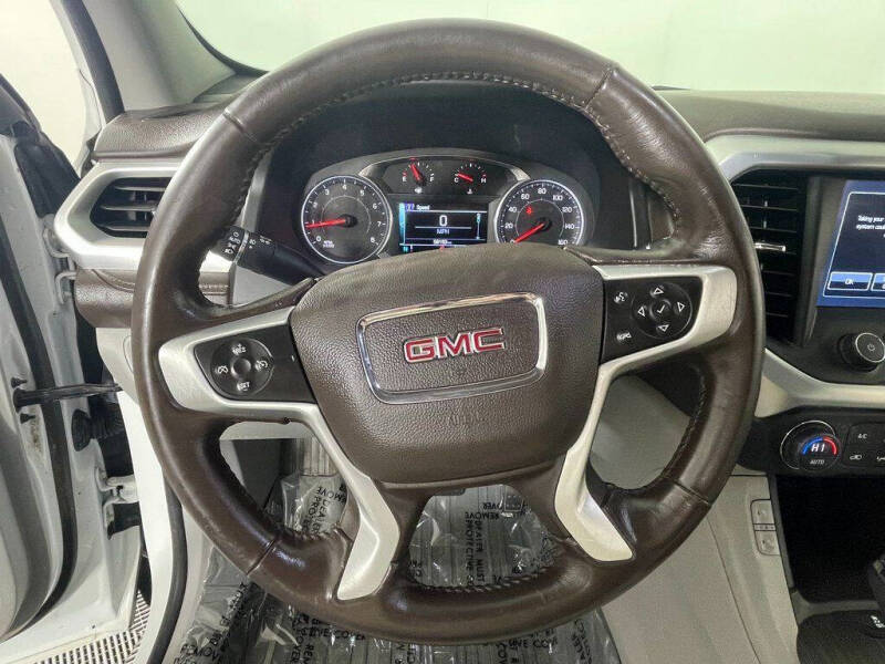 2017 GMC Acadia SLT-1
