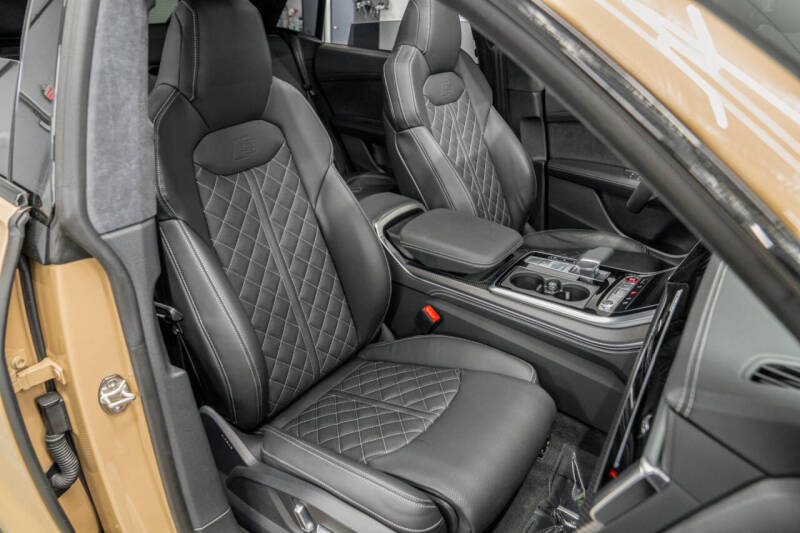 2024 Audi SQ8 4.0T quattro Prestige