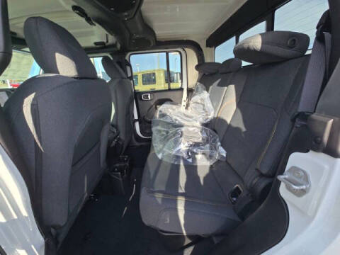 2025 Jeep Gladiator Sport S