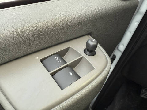 2025 Chevrolet Express 2500