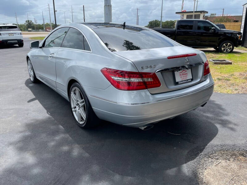 2011 Mercedes-Benz E-Class E350 photo 19