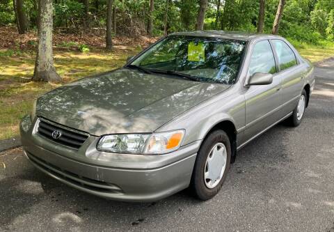 2000 Toyota Camry for sale at Garden Auto Sales in Feeding Hills MA