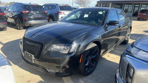 2022 Chrysler 300 for sale at Eastep Auto Sales in Bryan TX