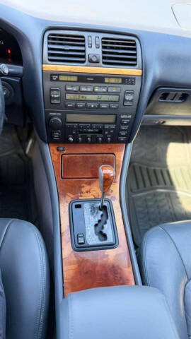 1998 Lexus LS 400