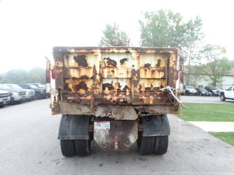 2005 International WorkStar 7400