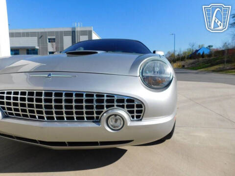 2004 Ford Thunderbird Deluxe