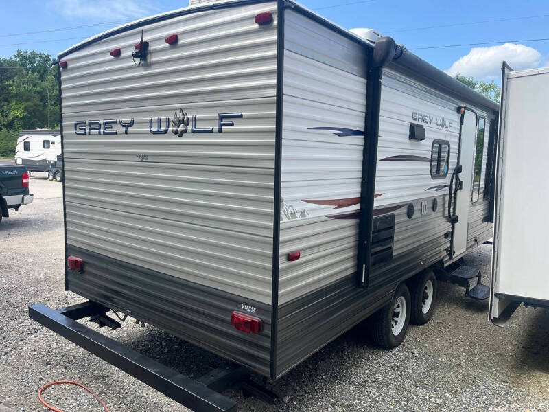 2014 Forest River Cherokee Grey Wolf