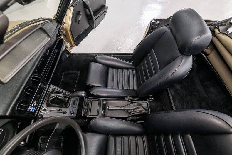 1986 Alfa Romeo Spider Veloce