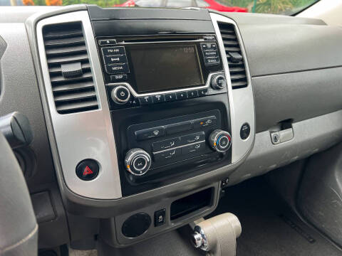 2017 Nissan Frontier SV