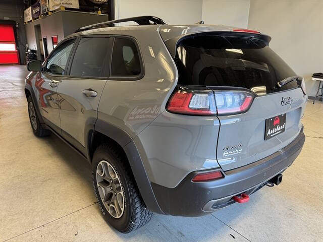 2022 Jeep Cherokee Trailhawk