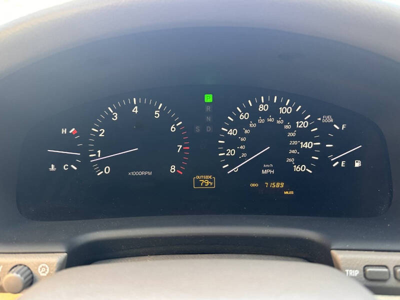 2004 Lexus LS 430
