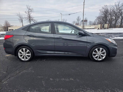 2013 Hyundai Accent GLS