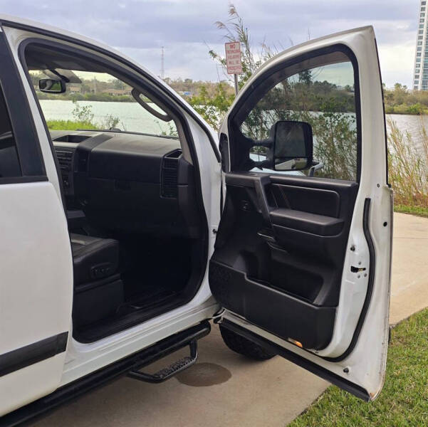 2011 Nissan Titan PRO-4X