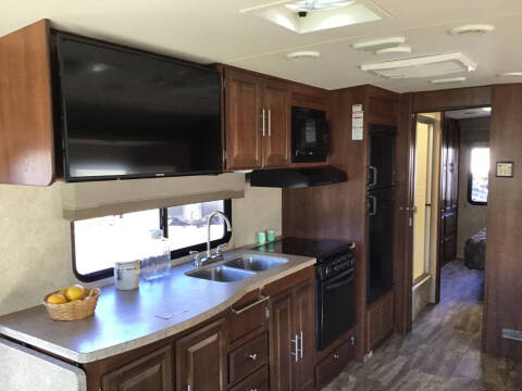 2016 Georgetown GT3 30X / 31ft