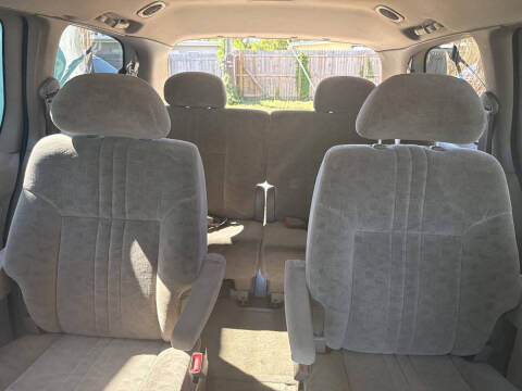 2002 Toyota Sienna LE