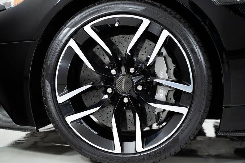 2015 Aston Martin Vanquish Volante