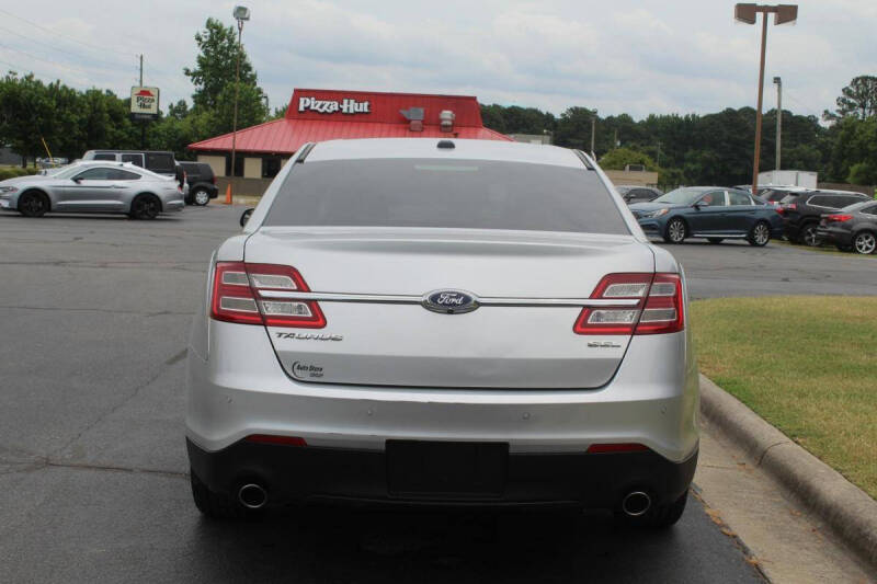 2017 Ford Taurus SEL