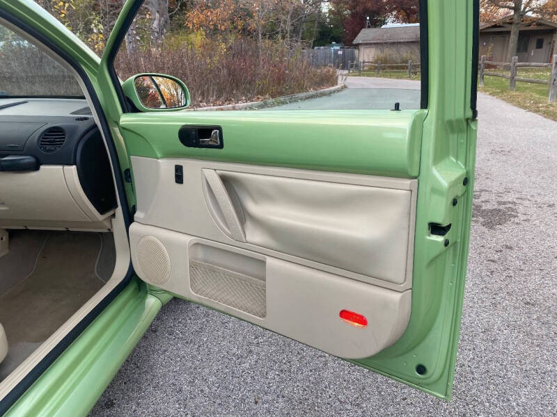 2002 Volkswagen New Beetle GLX 1.8T