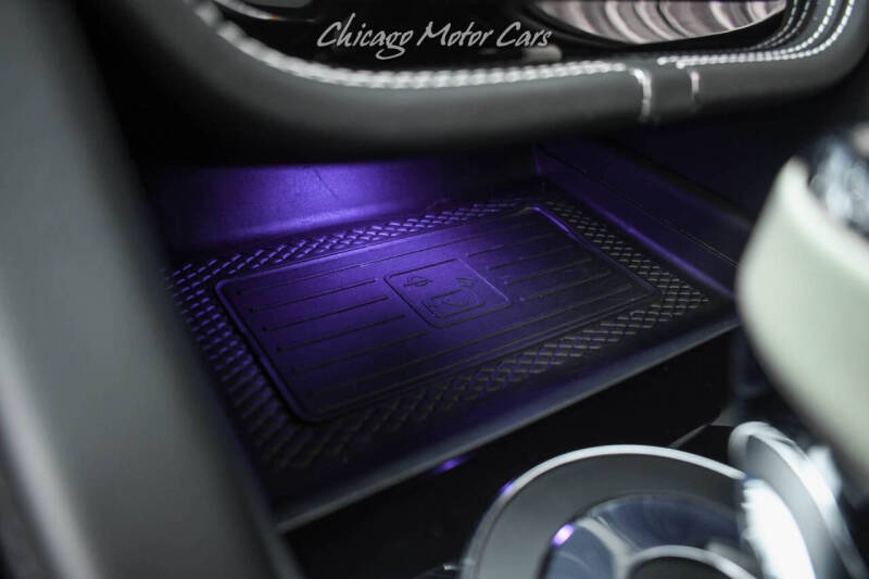 2023 Bentley Bentayga Hybrid