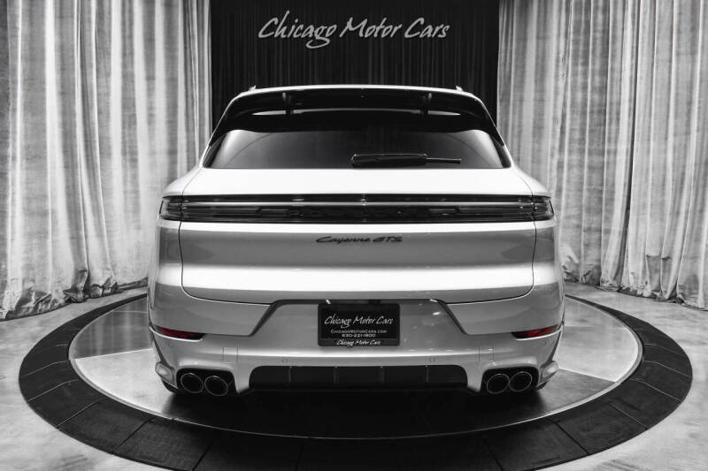 2025 Porsche Cayenne GTS