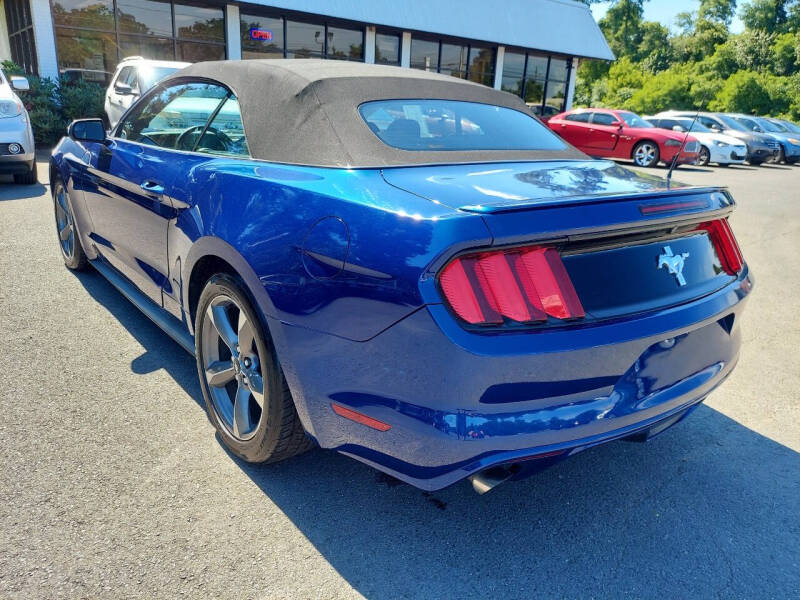 2015 Ford Mustang V6
