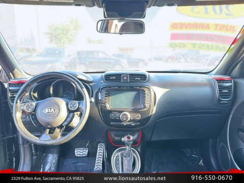 2015 Kia Soul +