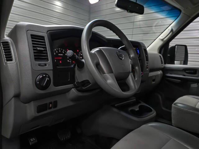 2016 Nissan NV