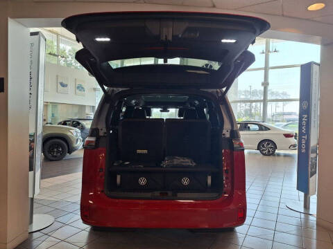 2025 Volkswagen ID. Buzz Pro S Plus 4Motion