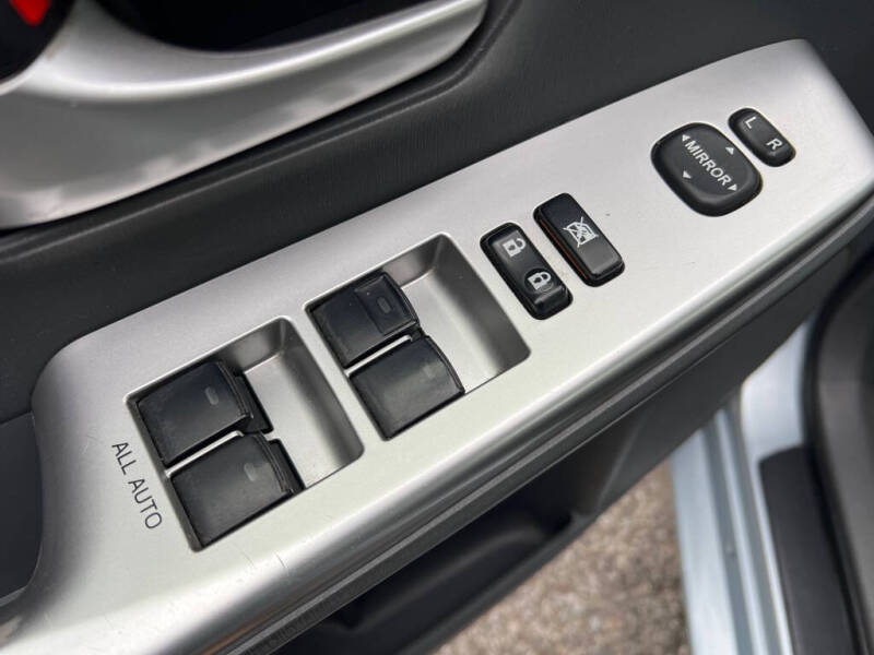 2012 Toyota Prius v Two