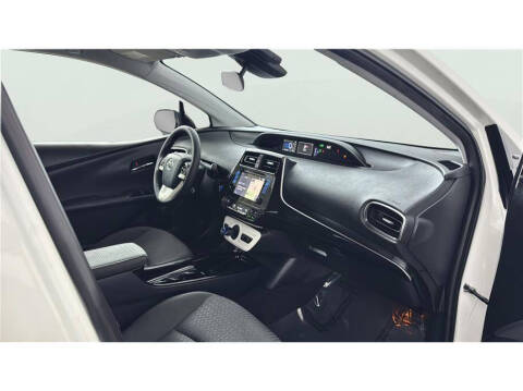 2017 Toyota Prius Three