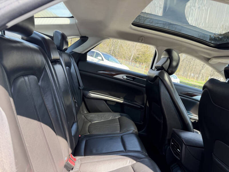 2014 Lincoln MKZ
