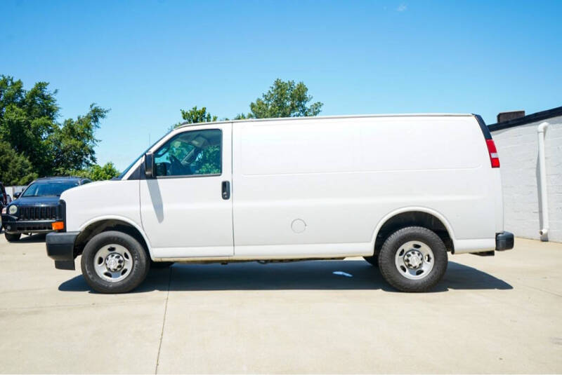 2017 Chevrolet Express 2500