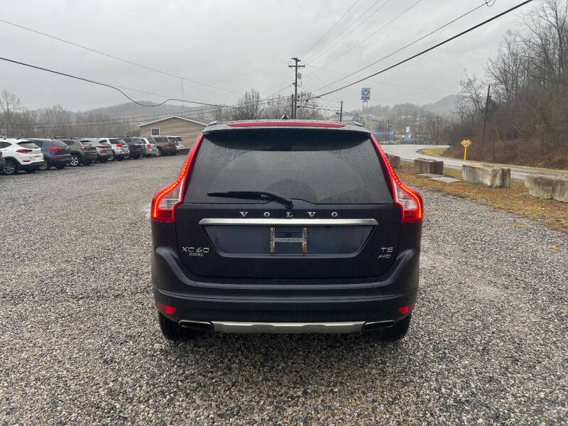 2016 Volvo XC60 T5 Platinum