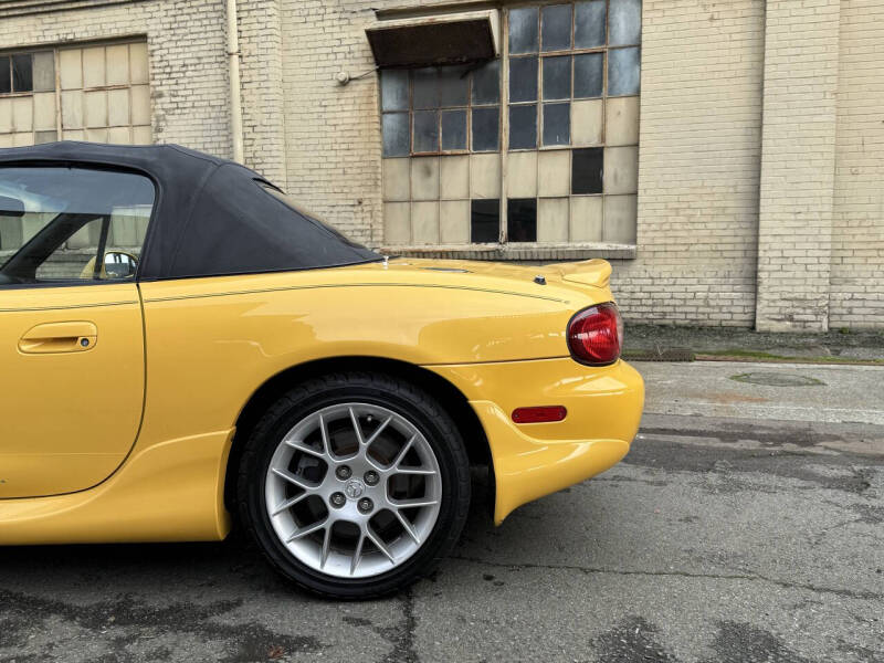 2002 Mazda MX-5 Miata SE