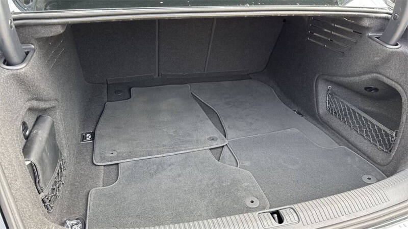 2017 Audi A4 2.0T quattro Prestige