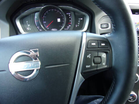 2015 Volvo XC60 T5 Drive-E Platinum