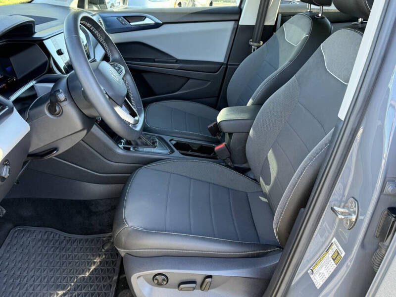 2023 Volkswagen Taos SE